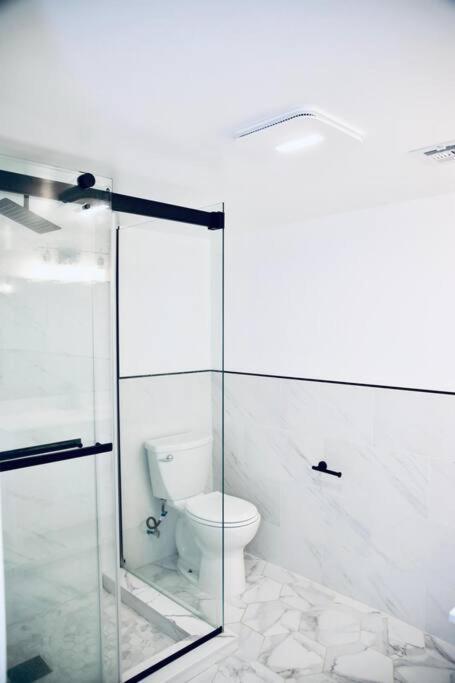 Cozy 2 Bedrooms & 1 Bath Livingston Buitenkant foto